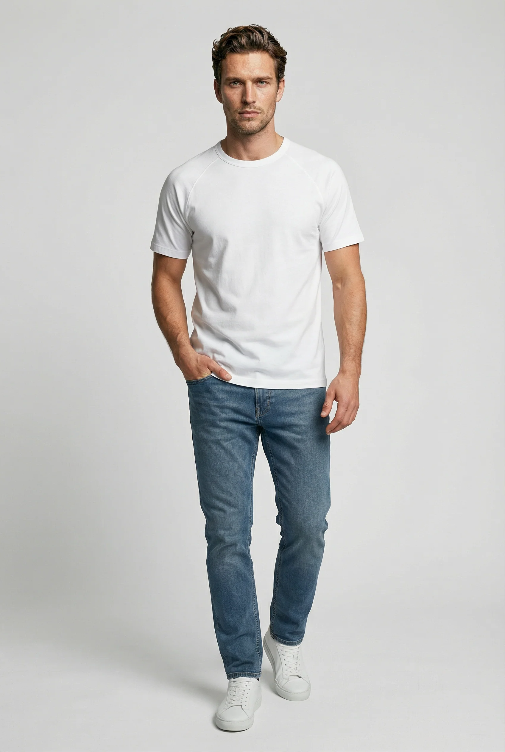 Hoxton Raglan Sleeve Fitted T-shirt - White - Image 4